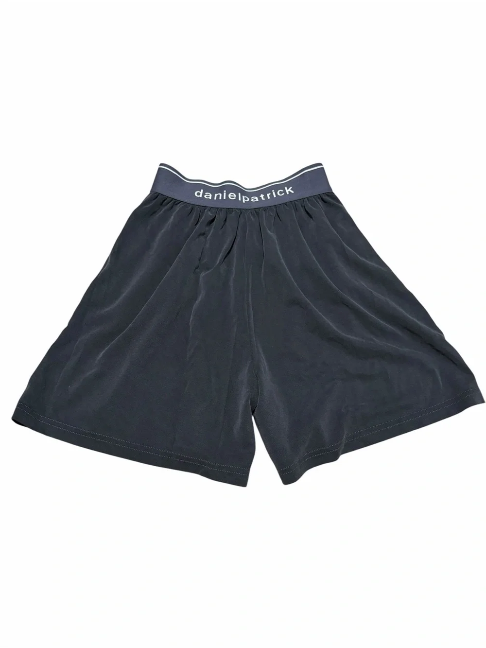 Daniel Patrick Women's Crossover Waistband Logo Lounge Shorts | Gray | Size M